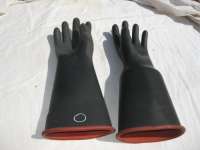2-23 SAND BLASTING GLOVES VERY THICK AUT
